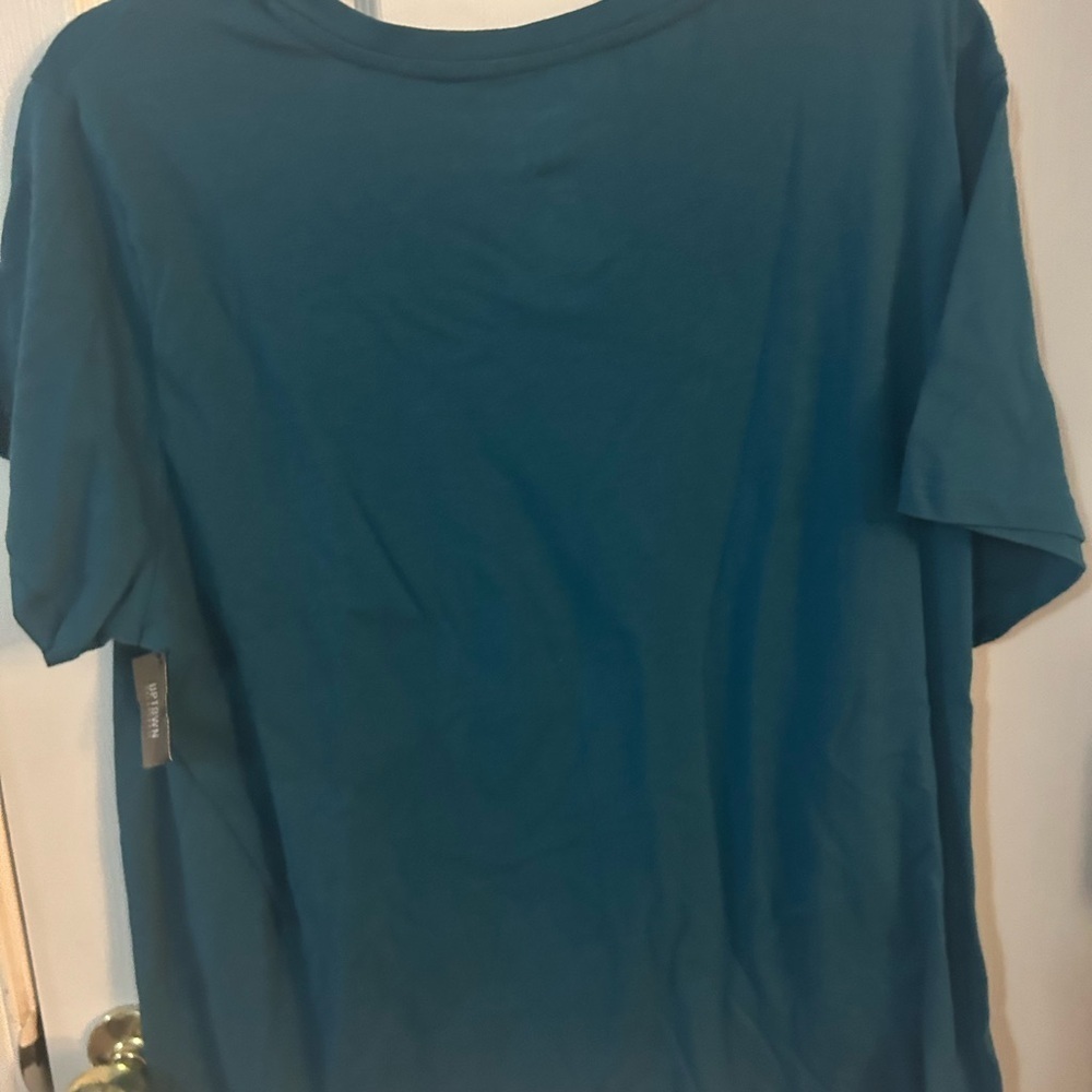 Minnie Mouse t-shirts, - Picture 2 of 2